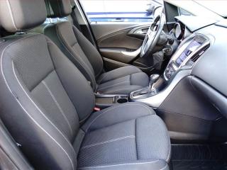 Opel Astra (2011) 1.6 T, Automat, Xenony - náhled 9