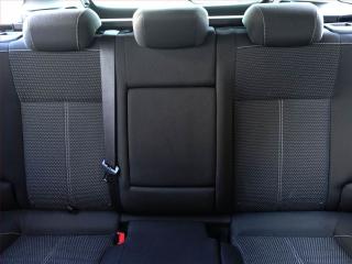 Opel Astra (2011) 1.6 T, Automat, Xenony - náhled 10