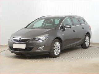 Opel Astra (2011) 1.6 T, Automat, Xenony - náhled 2