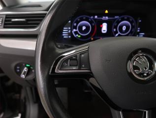 Škoda Superb (2020) Style 1.5 TSI, digi klima - náhled 19