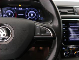 Škoda Superb (2020) Style 1.5 TSI, digi klima - náhled 20