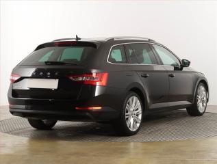 Škoda Superb (2020) Style 1.5 TSI, digi klima - náhled 5
