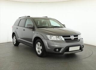 Fiat Freemont 2.0 MultiJet, 7�m�st, Tempomat