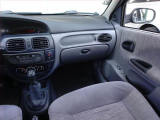 Renault Mégane (2001) 1.4 16V , po STK, Tažné, Klima - náhled 8
