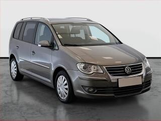 Volkswagen Touran 1.4 TSI, 7�m�st, Serv.kniha