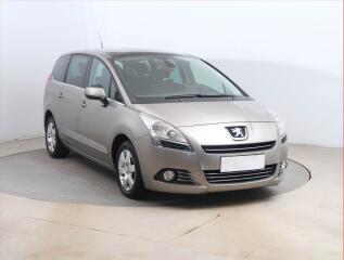 Peugeot 5008 2.0 BlueHDi, 7�m�st, �R,1.maj