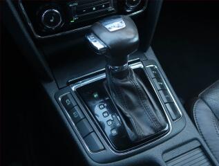 Škoda Superb (2012) Laurin&Klement 2.0 TDI - náhled 10