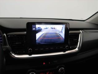 Kia Stonic (2023) Exclusive 1.0 T-GDI - náhled 15