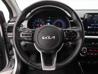 Kia Stonic (2023) Exclusive 1.0 T-GDI - náhled 17