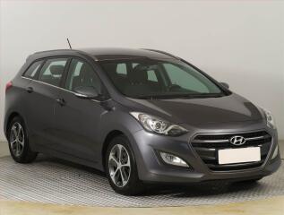 Hyundai i30 Weekend 1.6 MPI, �R,1.maj