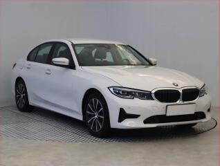 BMW 330 i, �R, A/T, K��e, Serviska