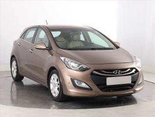 Hyundai i30 1.6 MPI, Serv.kniha, Tempomat