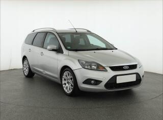 Ford Focus 1.6 16V, Serv.kniha, nov� STK
