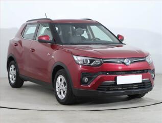 SsangYong Tivoli 1.5 T-GDI, Automat, �R,1.maj