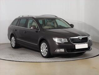 �koda Superb 2.0 TDI, Navi, Xenony