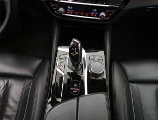 BMW Řada 5 (2022) 540d xDrive - náhled 13