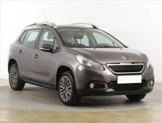 Peugeot 2008 1.2 PureTech, Navi, Tempomat