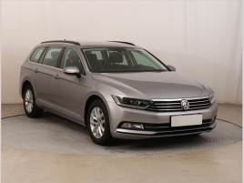 Volkswagen Passat Comfortline 1.6 TDI, Navi