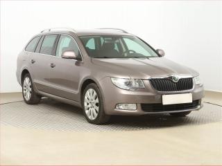 koda Superb 2.0 TDI, Xenony, Tempomat