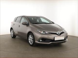 Toyota Auris 1.2 Ti, Xenony, Tempomat