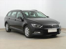 Volkswagen Passat 1.6 TDI, Serv.kniha, Navi