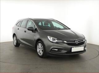 Opel Astra Innovation 1.6 CDTI, Automat