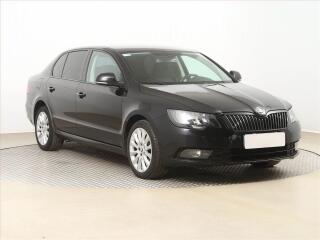 �koda Superb 2.0 TDI, Automat, Bi-Xenony
