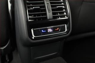 Volkswagen Passat (2022) Elegance 2.0 TDI - náhled 19