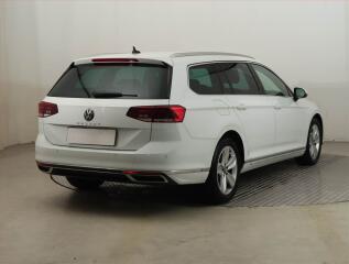 Volkswagen Passat (2022) Elegance 2.0 TDI - náhled 5