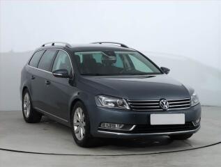 Volkswagen Passat 2.0 TDI, Serv.kniha, Navi