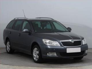 �koda Octavia 1.6 TDI, nov� STK, Ta�n�