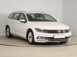 Volkswagen Passat Highline 2.0 TDI, Navi
