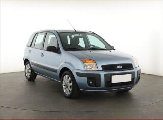 Ford Fusion 1.4, nov� STK, udr�ovan�