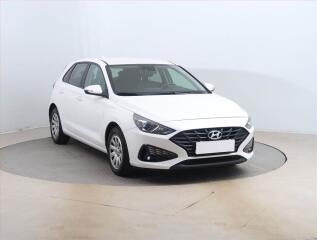 Hyundai i30 1.5 DPI, �R,1.maj, Serv.kniha