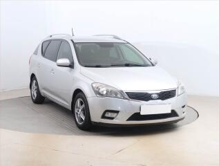 Kia Ceed 1.6 CVVT, jezd� v�born�