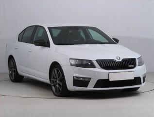�koda Octavia RS 2.0 TSI, Xenony, Tempomat