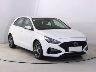 Hyundai i30 Comfort 1.6 CRDi, Serv.kniha