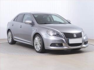 Suzuki Kizashi 2.4 VVT, Serv.kniha, Xenony
