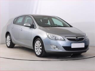 Opel Astra 1.4 T, Tempomat
