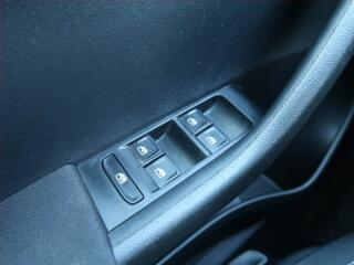 Volkswagen Golf Sportsvan (2017) Comfortline 1.6 TDI - náhled 14