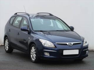 Hyundai i30 1.6 CRDi, po STK, dobr� stav