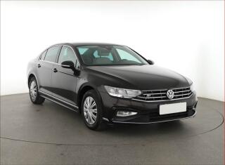 Volkswagen Passat Elegance 2.0 TSI, Automat