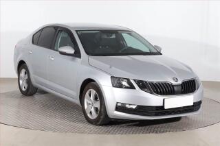 �koda Octavia 1.5 TSI, Serv.kniha, Tempomat