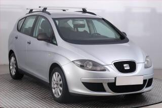 Seat Altea 1.6, nov� STK, jezd� v�born�
