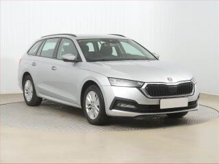 �koda Octavia Ambition 2.0 TDI, �R,1.maj
