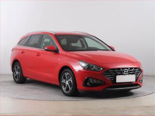 Hyundai i30 1.5 T-GDI MHEV, Serv.kniha