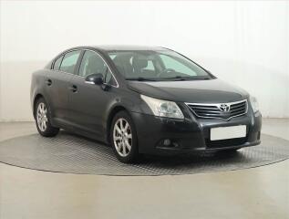 Toyota Avensis 2.0 Valvematic, po STK