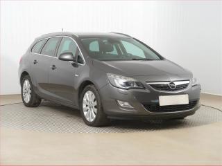 Opel Astra 1.6 T, Automat, Xenony