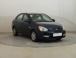 Hyundai Accent 1.4i, nov� STK, jezd� v�born�