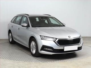 �koda Octavia Ambition 2.0 TDI, �R,1.maj